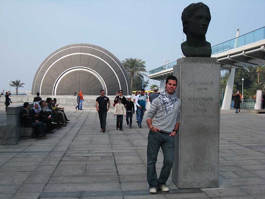 Bibliotheca Alexandrina durante una excursión desde El Cairo