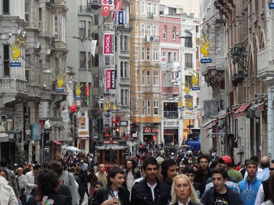 Zona moderna de Estambul cerca de Taksim