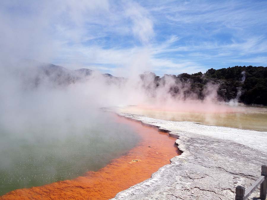 Actividad geotérmica en Rotorua
