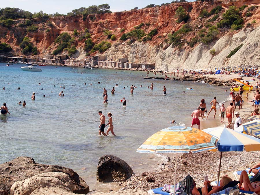 Viaje con amigos por las calas de Ibiza