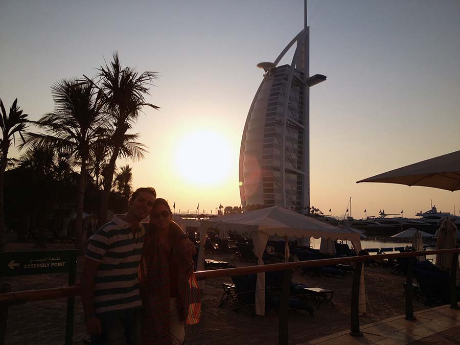 Burj Al Arab contemplado desde la costa de Jumeirah