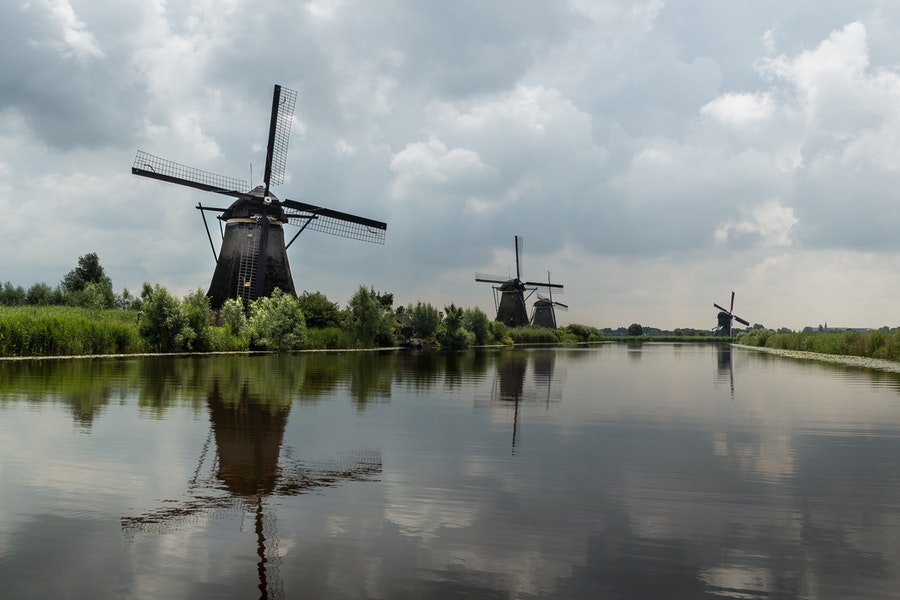 Molinos y pueblos próximos a Ámsterdam