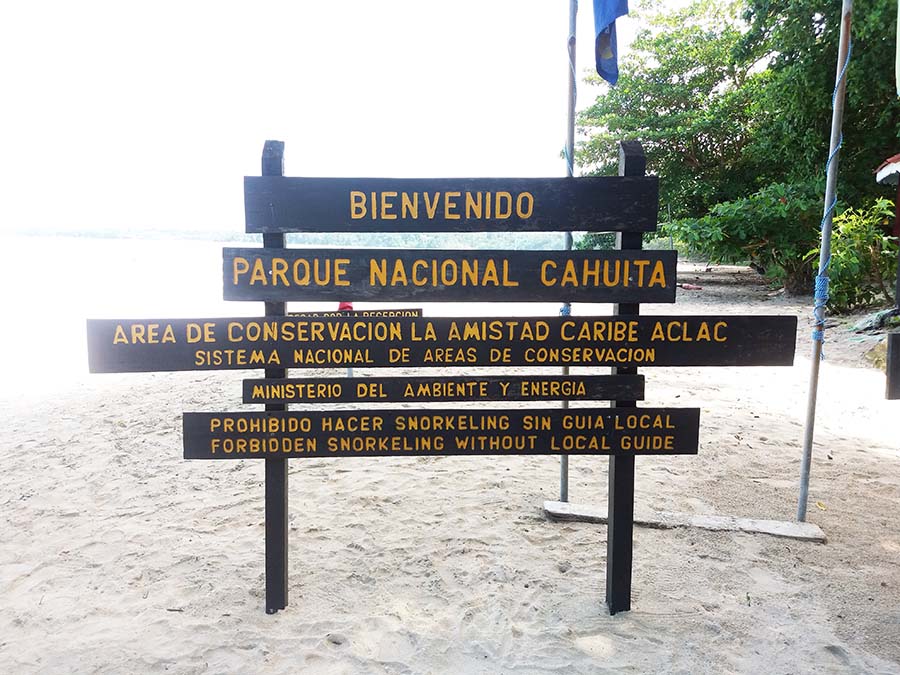 Sendero del Parque Nacional Cahuita