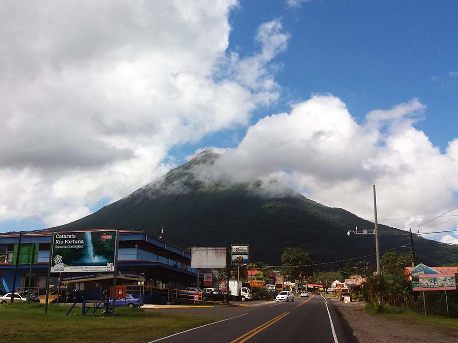 Volcán Arenal desde La Fortuna