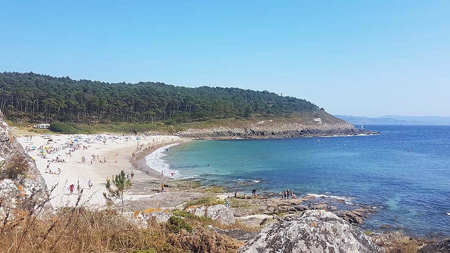 Playa de Samil con las Islas Cíes al fondo