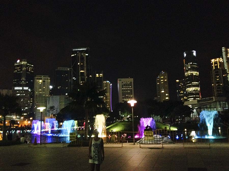 Espectáculo de fuentes y luces en Kuala Lumpur