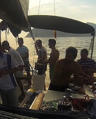 Navegar en velero por las Rías Baixas