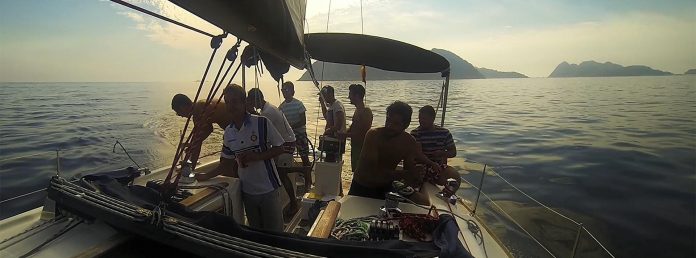 Navegar en velero por las Rías Baixas