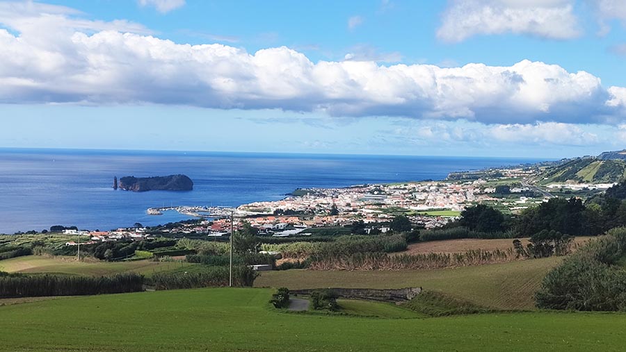 Paisajes naturales en islas Azores