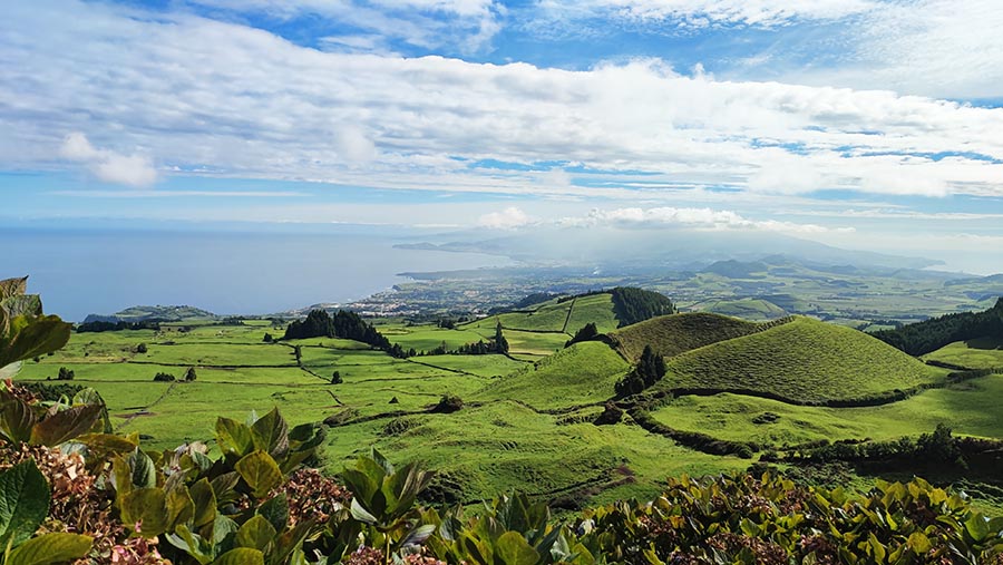 Miradouro do Pico do Carvao San Miguel Azores