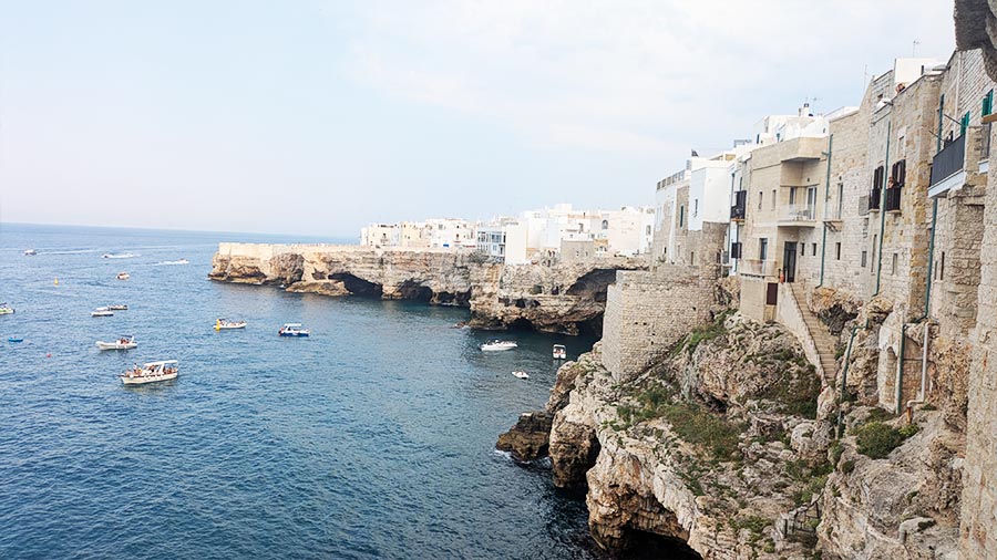 Costa italiana Bari