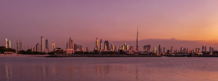 De Dubái a Abu Dhabi: los mejores viajes en coche en los EAU
